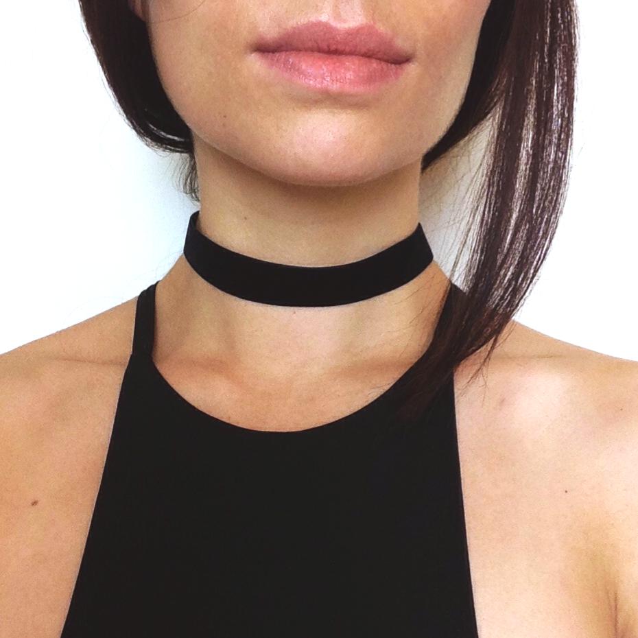 9 Stylish Velvet Chokers for Ladies in Trend | Styles At Life